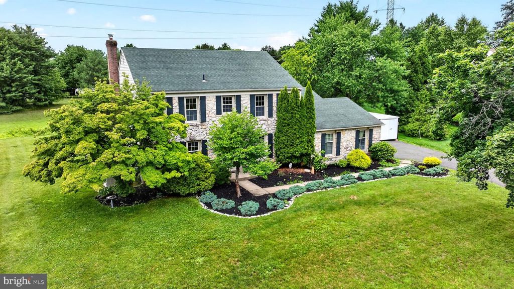 21 WINTHROP RD, Lawrenceville, NJ 08648