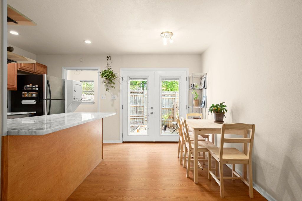 1912 Lightsey RD 2, Austin, TX 78704