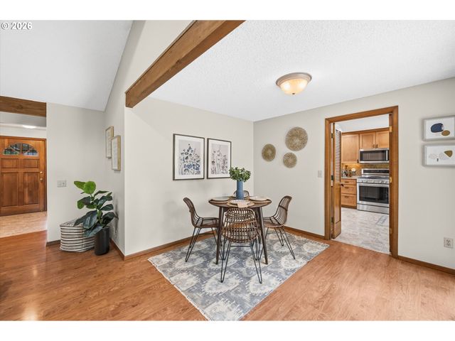 2730 Sw MEYERS Dr, Gresham, OR 97080