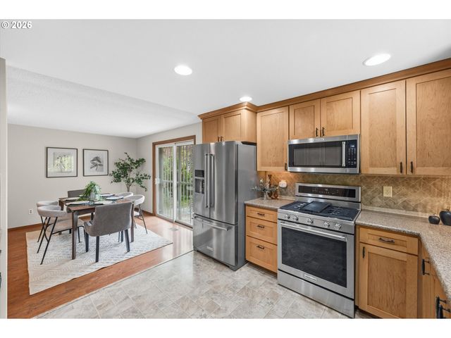 2730 Sw MEYERS Dr, Gresham, OR 97080