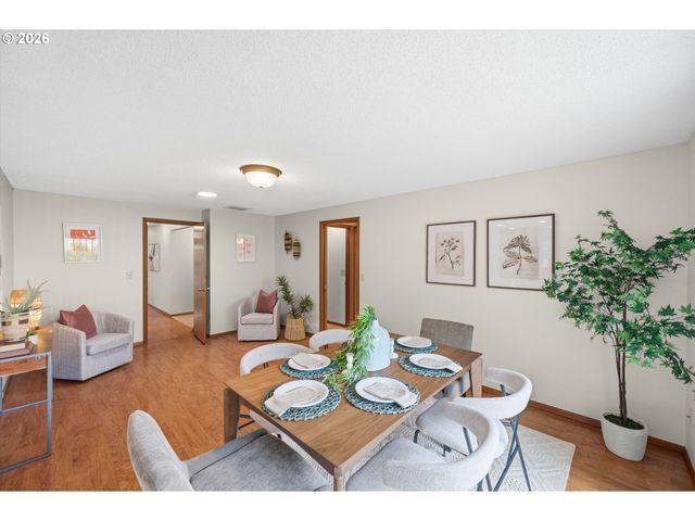 2730 Sw MEYERS Dr, Gresham, OR 97080