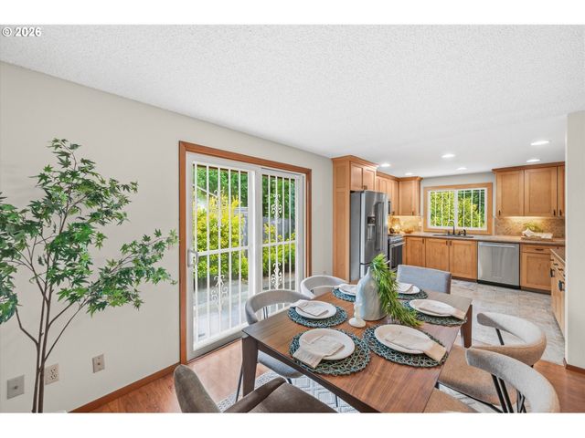 2730 Sw MEYERS Dr, Gresham, OR 97080