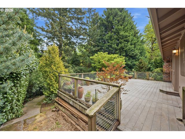 2730 Sw MEYERS Dr, Gresham, OR 97080