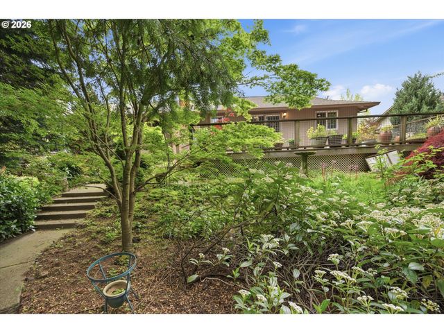 2730 Sw MEYERS Dr, Gresham, OR 97080