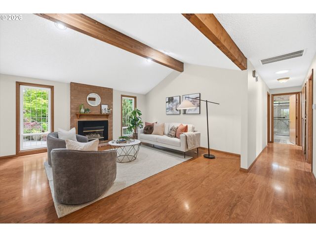 2730 Sw MEYERS Dr, Gresham, OR 97080