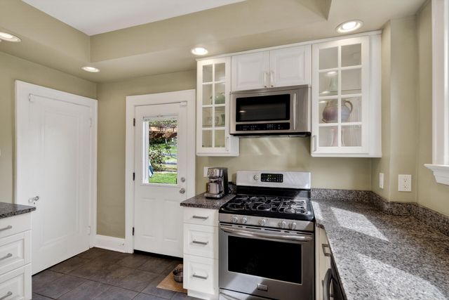 824 Aberdeen Road, Park Hills, KY 41011