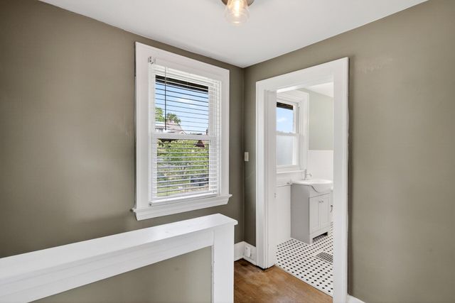 824 Aberdeen Road, Park Hills, KY 41011