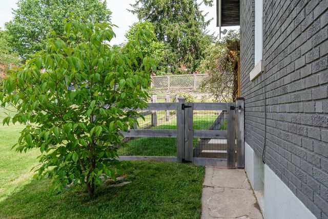 824 Aberdeen Road, Park Hills, KY 41011