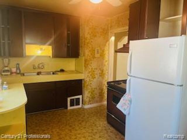 1917 N Connecticut Avenue, Royal Oak, MI 48073