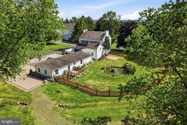 1113 LANDIS RD, East Greenville, PA 18041