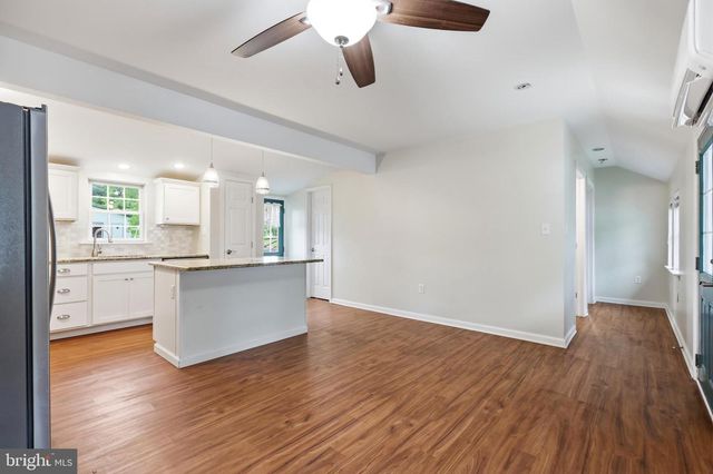1113 LANDIS RD, East Greenville, PA 18041