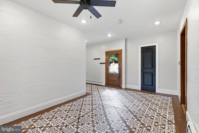 1113 LANDIS RD, East Greenville, PA 18041