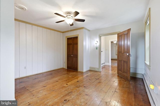 1113 LANDIS RD, East Greenville, PA 18041
