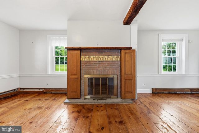 1113 LANDIS RD, East Greenville, PA 18041