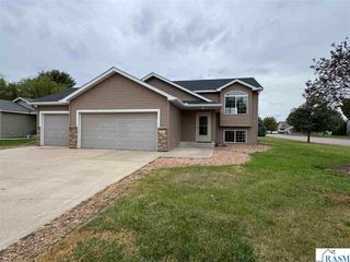 100 Olympic Court, Mankato, MN 56001