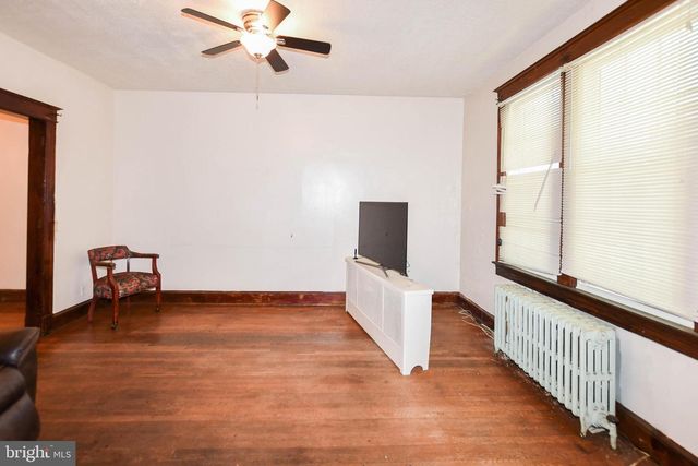 5128 KANSAS AVE NW, Washington, DC 20011