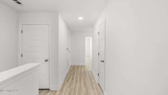 135 Harper Grove Circle, Ocean Springs, MS 39564