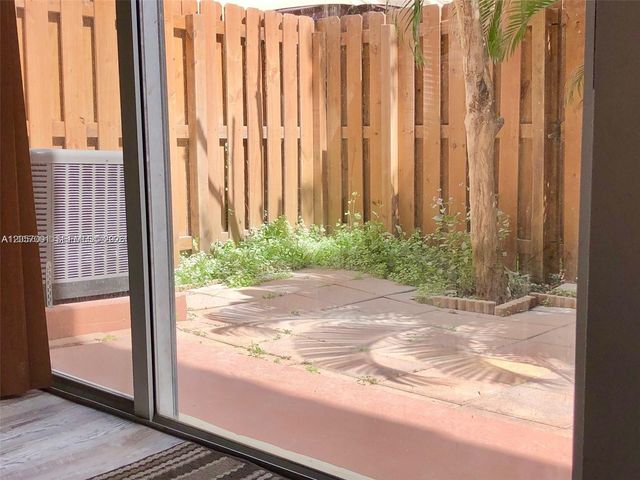 8527 NW 108th Ave 4-41, Doral, FL 33178