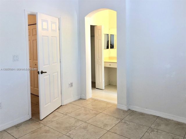 8527 NW 108th Ave 4-41, Doral, FL 33178
