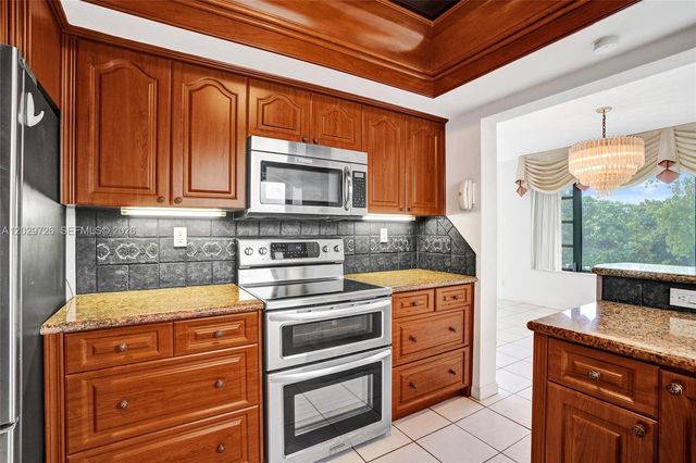 6060 S Falls Cir Dr 407, Lauderhill, FL 33319