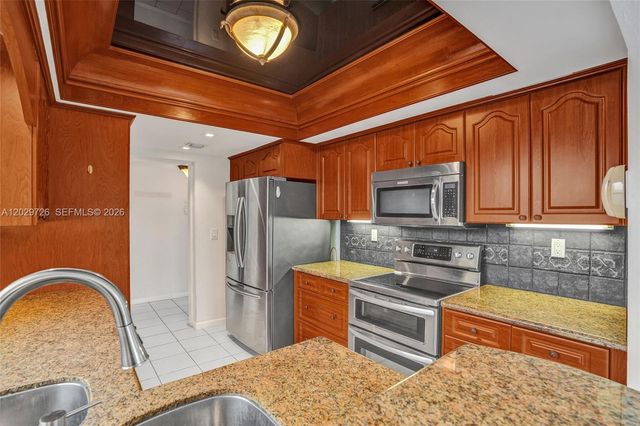 6060 S Falls Cir Dr 407, Lauderhill, FL 33319