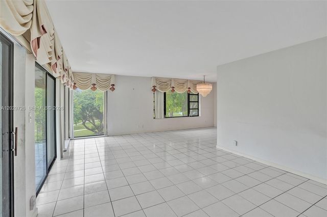 6060 S Falls Cir Dr 407, Lauderhill, FL 33319
