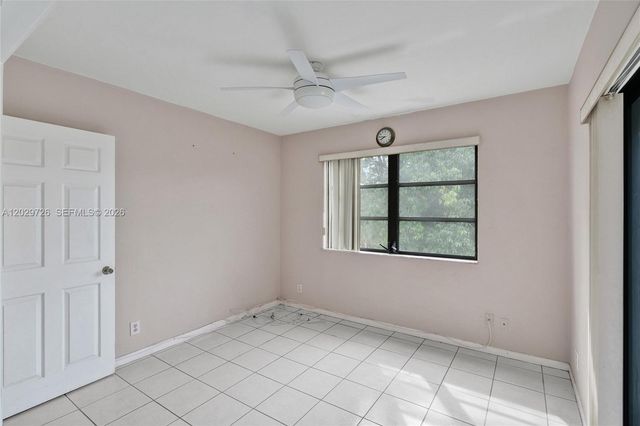 6060 S Falls Cir Dr 407, Lauderhill, FL 33319