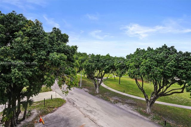6060 S Falls Cir Dr 407, Lauderhill, FL 33319