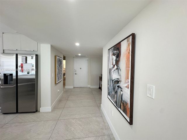 2751 S Ocean Dr 508S, Hollywood, FL 33019