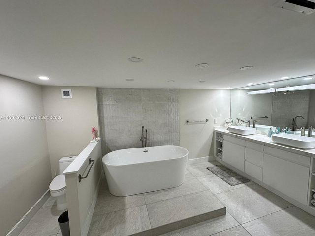 2751 S Ocean Dr 508S, Hollywood, FL 33019