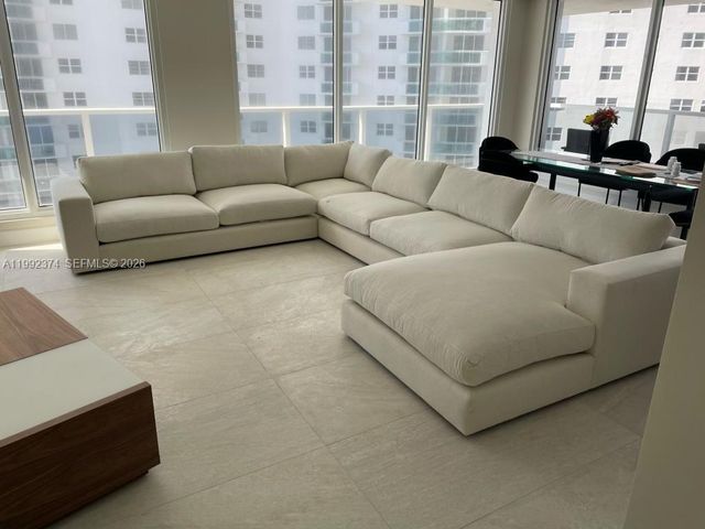 2751 S Ocean Dr 508S, Hollywood, FL 33019