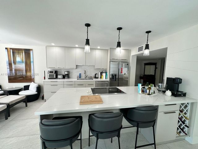 2751 S Ocean Dr 508S, Hollywood, FL 33019