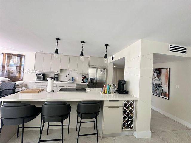 2751 S Ocean Dr 508S, Hollywood, FL 33019