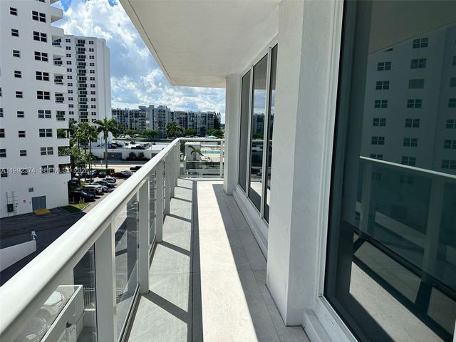 2751 S Ocean Dr 508S, Hollywood, FL 33019