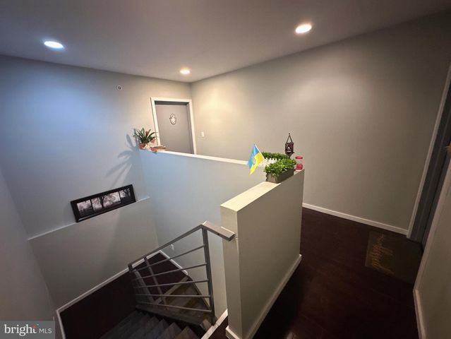 811 N FRANKLIN ST, Philadelphia, PA 19123