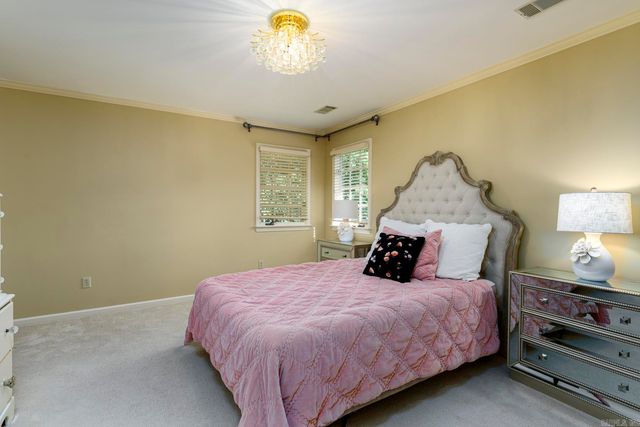 19 Ridgeview Drive, Little Rock, AR 72227
