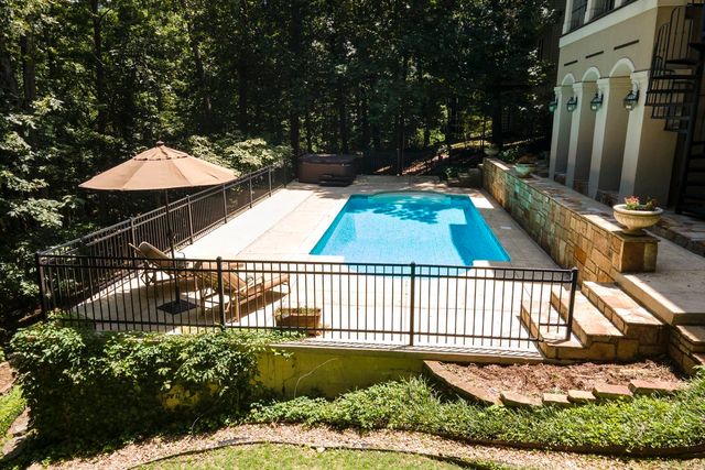 19 Ridgeview Drive, Little Rock, AR 72227