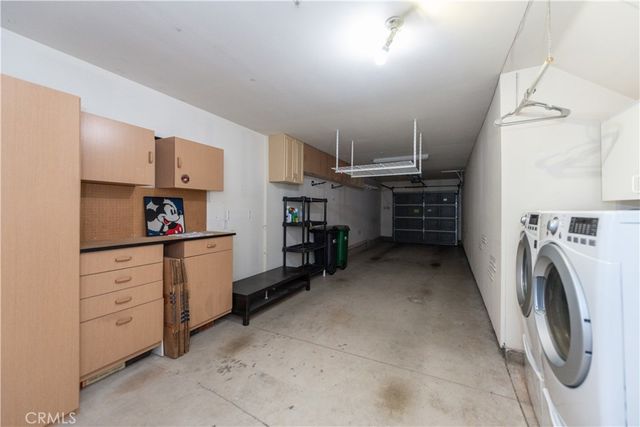 1905 Crescent Oak, Irvine, CA 92618