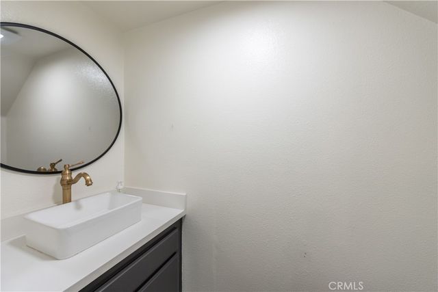1905 Crescent Oak, Irvine, CA 92618