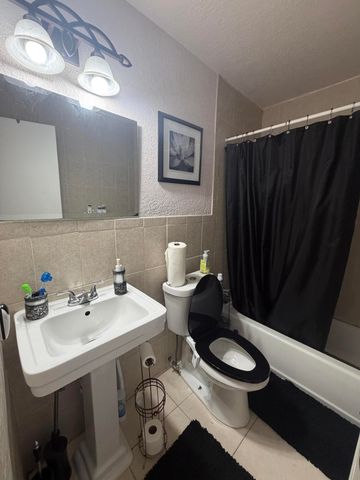4351 NW 32nd Court, Lauderdale Lakes, FL 33319