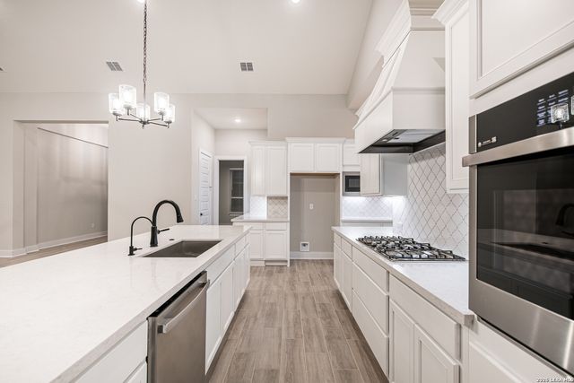 27813 Alpine Pass, Boerne, TX 78006