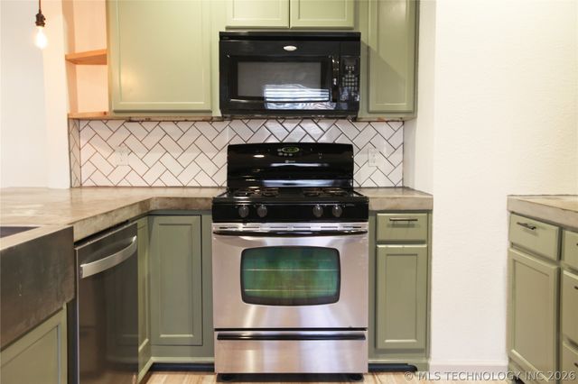 104 W Boston Street, Broken Arrow, OK 74012