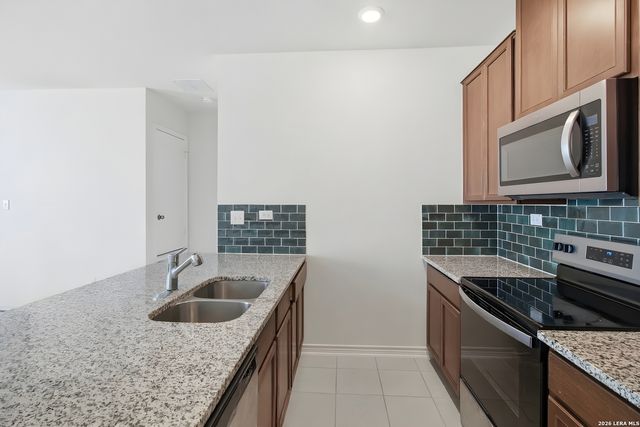 4731 PLAZA CTR, San Antonio, TX 78222