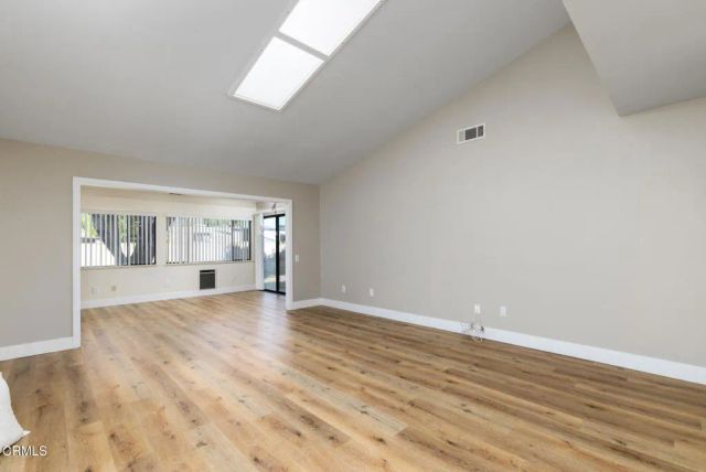 16159 Village 16, Camarillo, CA 93012