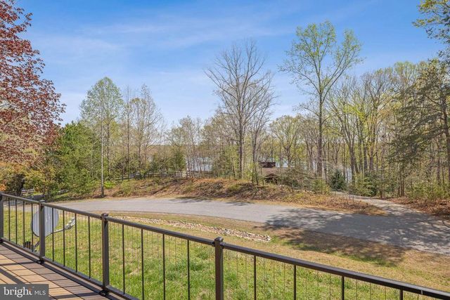 109 WHITE OAK DR, Mineral, VA 23117
