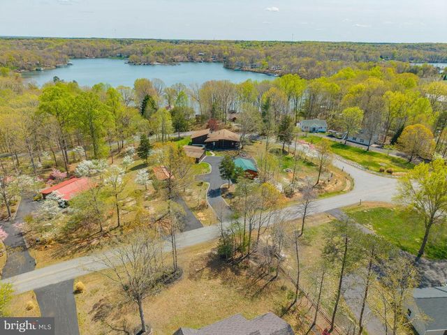 109 WHITE OAK DR, Mineral, VA 23117