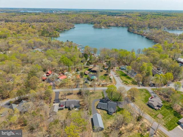 109 WHITE OAK DR, Mineral, VA 23117