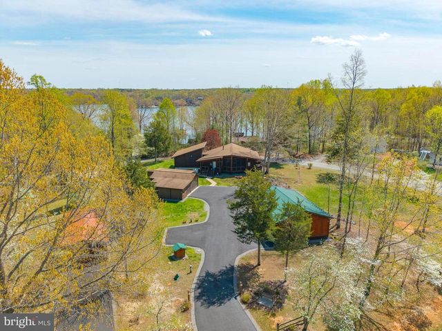 109 WHITE OAK DR, Mineral, VA 23117