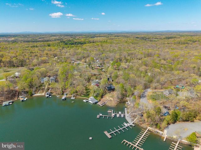 109 WHITE OAK DR, Mineral, VA 23117
