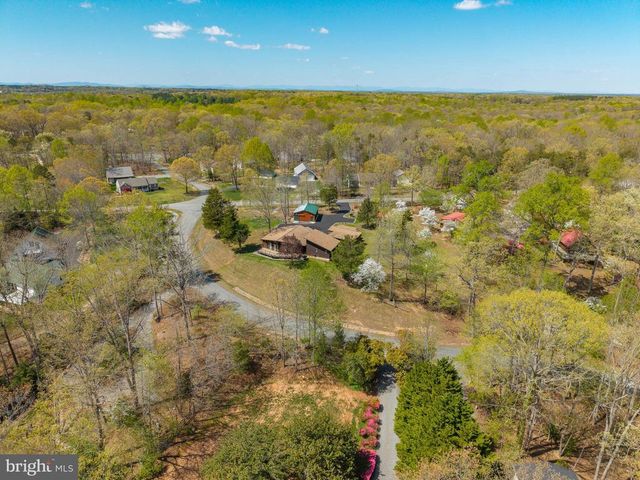 109 WHITE OAK DR, Mineral, VA 23117